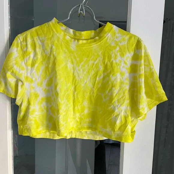 Lululemon Athletica Bright Yellow Tie-Dye Crop Top - Picture 1 of 3